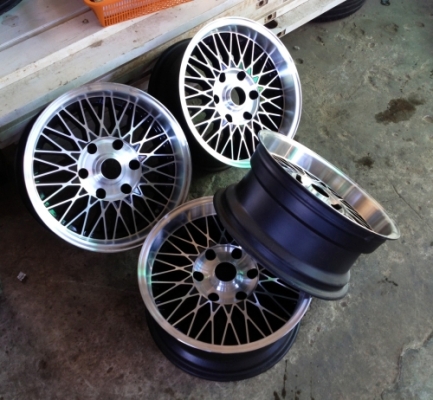 >>>ขายล้อลายรังผึ้งขอบ 16x7.5 ออฟ0 ใส่ 6 รูกระบะ สภาพสวยๆ ครับ<<<