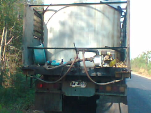 HINO FM 3H - 210 HP HO7C TURBO สิบล้อดั๊มพ์ 2 เพลา วางเครื่องใหม่แน่นดีแรงดีลงเล่มครบถูกต้อง หัวบางภายในเก๋งครบ พวงมาลัยเพาเวอร์ เบรคทริ๊ปฟี้ ช่วงล่างคัชซีสวยไม่บวมไม่มีแตก เอกสารทะเบียนภาษีเต็มไม่มีขาดพร้อมโอนครับ