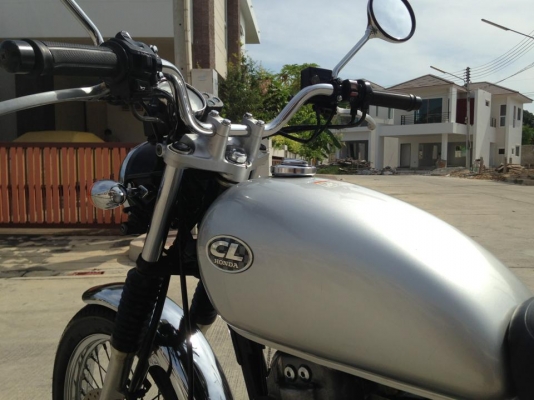 นุรังสิต______ขายCL400cc.___ปี99-2000__ประกอบใหม่  เดิมสวยเทพๆๆ รับประกันคุณภาพ 52000 พร้อมส่งทั่วไทย