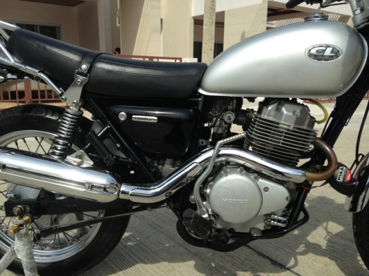 ..นุรังสิต______ขายCL400cc.___ปี99-2000__ประกอบใหม่  เดิมสวยเทพๆๆ รับประกันคุณภาพ 52000 พร้อมส่งทั่วไทย