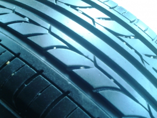 ยางโยโกฮาม่า 205/45/17  สวยสวย