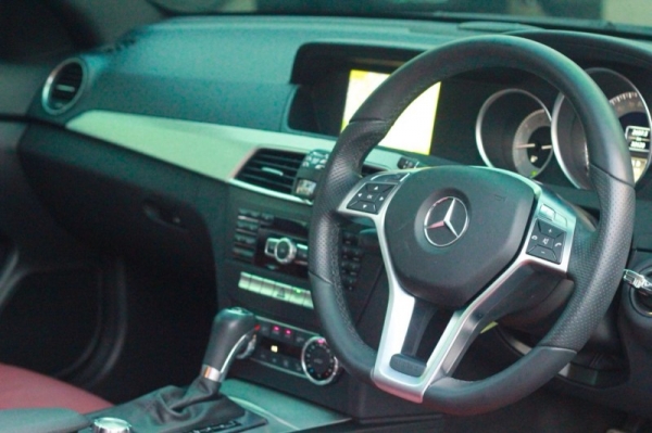 สวยจุงเบย ขาย Benz C-180 Coupe ปี 2013 ไฟแนนซ์ได้เกินราคา ไม่ต้องดาวน์