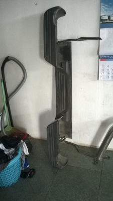 ขายกันชนหลัง  ฟอร์ด แรนเจอร์ ford ranger  1500 บาทครับ  ติดต่อคุณ กฤษดา 087-1691151