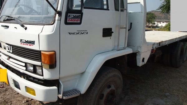 พื้นเรียบ Isuzu 240 แรง