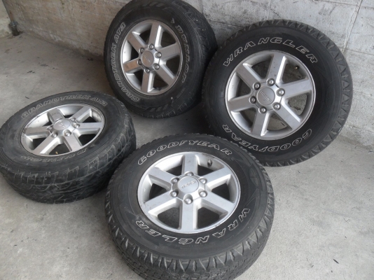 ล้อแม็ก 16นิ้ว6รู อีซูซุ พร้อมยาง สวยๆ 4 ล้อ ราคา 4800 บาท ล้อแม็ก 16นิ้ว6รู อีซูซุ พร้อมยาง สวยๆ 4 ล้อ ราคา 4800 บาท