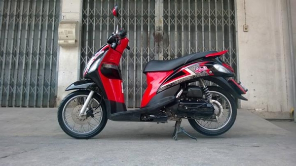 LET 2013 แดงดำ สภาพนางฟ้า วิ่งน้อย แบตใหม่ ขายถูกๆ ตอ่รองได้เยอะ