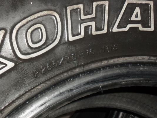 ยาง YOKOHAMA 265/70R16 ปี08 สวยๆ 4 เส้น ราคา 2700 บาท ยาง YOKOHAMA 265/70R16 ปี08 สวยๆ 4 เส้น ราคา 2700 บาท
