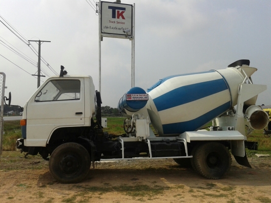 ขายรถโม่ ISUZU 6 ล้อ 2.5 คิว