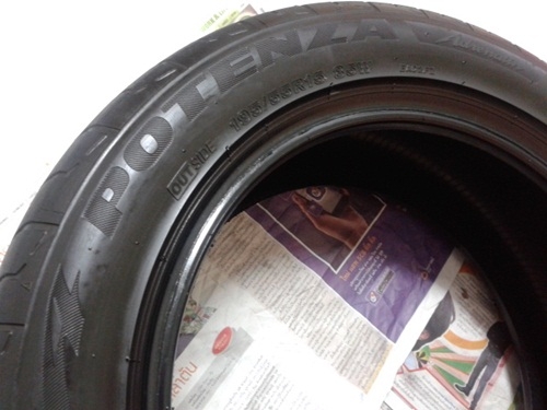 ยางซิ่ง,195/55R15 Bridgestone.RE002 ปี12เหนียวๆคู่นึง 2,200 ยางซิ่ง,195/55R15 Bridgestone.RE002 ปี12เหนียวๆคู่นึง 2,200