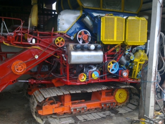 ขายรถเกี่ยวข้าวศัก