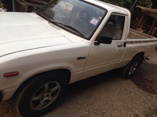 ขายกระบะตอนเดียว TOYOTA HILUX  ม้ากระโดด เครื่องเบนซิน 12 R (อดีตรถราชการ) (ขายแลัวครับ)