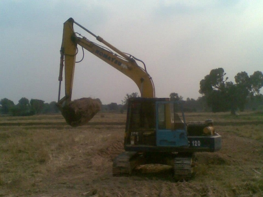 แบคโฮ120-3ขายถูก โซ่เต็ม เอวไม่หลวม เครื่องดี ปั้มทำใหม่รถใช่งานอยู่