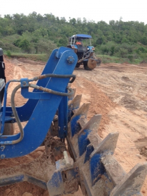 ขายรถไถ NEW HOLLAND 80-66s ลดเหลือ 220,000 บาท