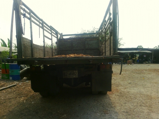 ต้องการขายรถบรรทุกหน้ายาว
