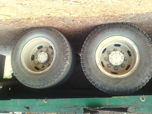 ต้องการขายรถบรรทุกหน้ายาว