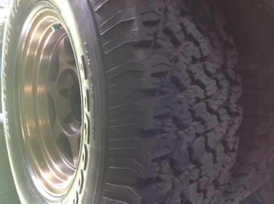 ขายล้อte37 พร้อมยางBF Goodrich โหดๆ ขายล้อte37 พร้อมยางBF Goodrich โหดๆ