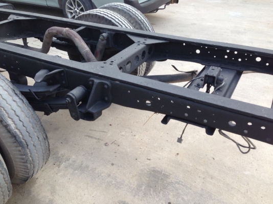 ***ขายแล้วครับขอบคุณ Truck2hand ขายหัวคัสซี 6ล้อ ISUZU NKR ตัวแรก(ยังไม่ขึ้นโค้ด) เครื่อง4BC2 ฝาดำ 100แรง เกียร์ยาว เครื่องดีแน่นแรง คัสซีดีเก็บสีเก็บงานแล้ว ยาว4.30ม.หัวเก๋งเดิมๆบางๆพอใช้ต้องเก็บ ภายในดีคอนโซลดี ยางดี6เส้น สีสันพอใช้ เก็บหัวอีกนิดหน่อยสว