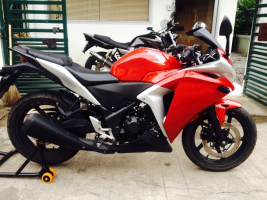 cbr250r ปี2011 สวยๆเดิมไม่ชนไม่ล้มไม่แปะวิ่งน้อย มือเดียว 16xxxkm. cbr250r ปี2011 สวยๆเดิมไม่ชนไม่ล้มไม่แปะวิ่งน้อย มือเดียว 16xxxkm.