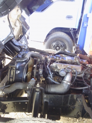 4 ล้อ *ป้ายเล็ก*   Isuzu  NKR  ยูโร2.  *ไม่ติดเวลา* 100แรงม้า เทอร์โ+อินเตอร์ รถห้างแท้