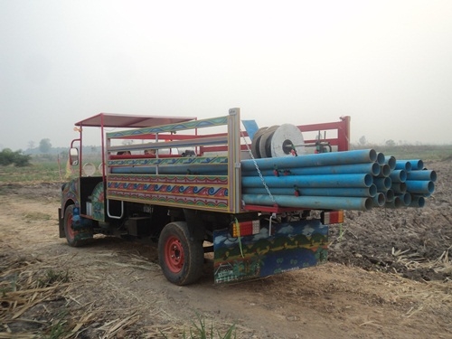 ขายรถอีแต๋นดั้มต่อใหม่ เครื่องอีสุสุ75HP  เปลียนถ่ายน้ำมันเครื่อง เกียร์เฟืองท้ายแล้ว  ตอนนี้ก็ใช้อยู่เป็นอะไรก็เช็คให้เลยครับ