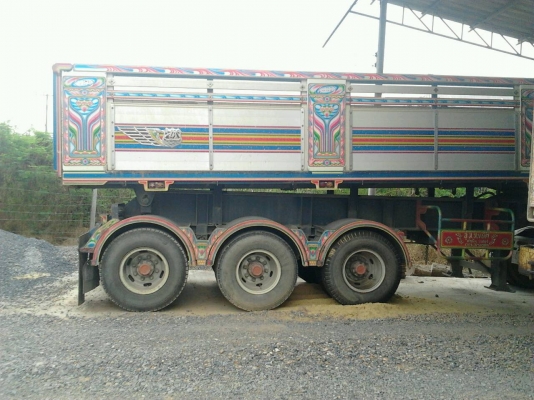 หัวลากพร้อมหาง3เพลา9เมตรดีเซลร่วมก๊าซNGV หัวลากพร้อมหาง3เพลา9เมตรดีเซลร่วมก๊าซNGV