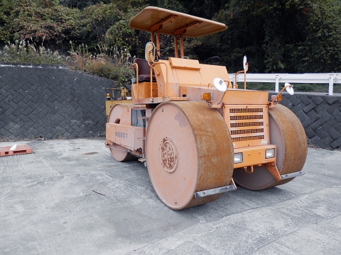 รถบดถนนสามล้อเหล็ก R2S