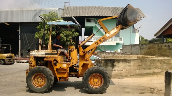 ขายด่วนๆ รถตักเอวอ่อน  KOMATSU 505