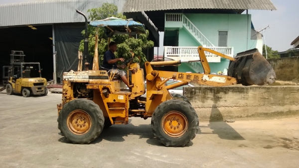 ขายด่วนๆ รถตักเอวอ่อน  KOMATSU 505