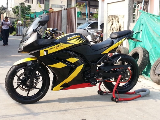 ลดกระหน่ำ นินจา 250 ปี09 แต่งแทพๆครื่องดีล้อยางหน้าหลัง er ทะเบียนพร้อมโอน