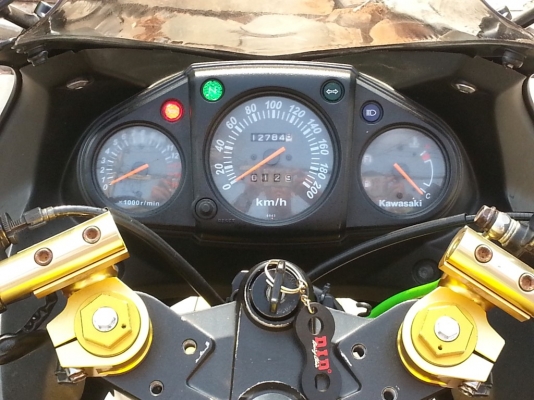 ลดกระหน่ำ นินจา 250 ปี09 แต่งแทพๆครื่องดีล้อยางหน้าหลัง er ทะเบียนพร้อมโอน