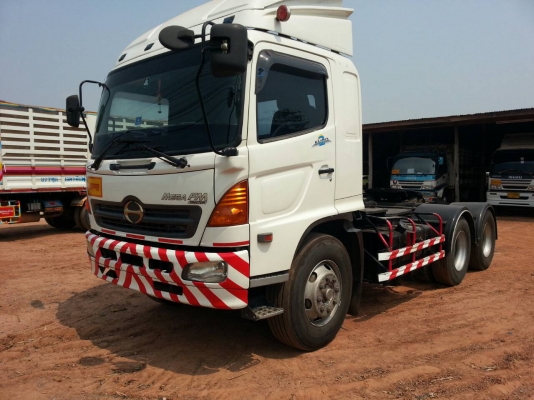 ขายหัวลาก Hino 320Hpปี47 สนใจติดต่อ หญิงแป้ง 093-2387543