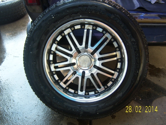 แม็ก Lenso ขอบ 18 x 8.5 6รู แถมยาง Nitto 265 60 18