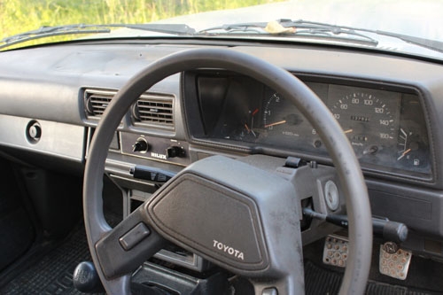 ขาย ฮีโร่ 4 ประตู ปี89 สีฟ้า