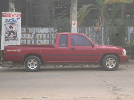 เครื่องเดิมแน่น ไม่ไอไม่พ่น ศูนย์ดีทรงสวย ล้อแมคยางเต็ม เครื่องเดิมแน่น ไม่ไอไม่พ่น ศูนย์ดีทรงสวย ล้อแมคยางเต็ม