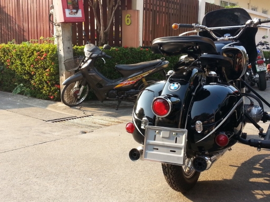 ขาย กระเป๋า ค้างติดตั้ง BMW R26-R50งานจากตุรกีสภาพ90\%พร้อมโลโก้แท้สวยมาก