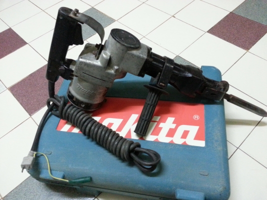 ขายเครื่องสกัดแย็กคอนกรีต Makita รุ่นHM1201(1,130W)สภาพเกือบๆจะเป็นของใหม่ครับตัวนี้ made in japanแท้ๆ ขายเครื่องสกัดแย็กคอนกรีต Makita รุ่นHM1201(1,130W)สภาพเกือบๆจะเป็นของใหม่ครับตัวนี้ made in japanแท้ๆ