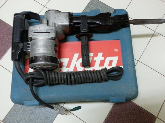 ขายเครื่องสกัดแย็กคอนกรีต Makita รุ่นHM1201(1,130W)สภาพเกือบๆจะเป็นของใหม่ครับตัวนี้ made in japanแท้ๆ ขายเครื่องสกัดแย็กคอนกรีต Makita รุ่นHM1201(1,130W)สภาพเกือบๆจะเป็นของใหม่ครับตัวนี้ made in japanแท้ๆ