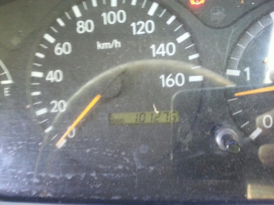 รถฮีโน่ 6 ล้อ รั้ว  ( ไม่ดั้ม )  130 แรงม้า. ปี  47   สนใจติดต่อ 081 - 6079515