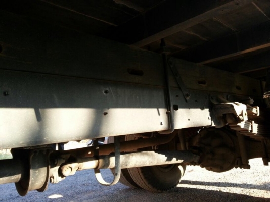 รถฮีโน่ 6 ล้อ รั้ว  ( ไม่ดั้ม )  130 แรงม้า. ปี  47   สนใจติดต่อ 081 - 6079515