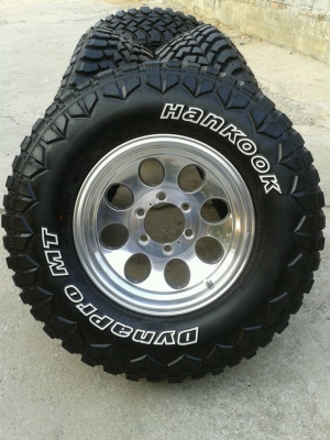 ขาย Mud265/75R16ปี13ใหม่ๆพร้อมล้อ