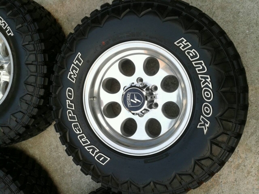 ขาย Mud265/75R16ปี13ใหม่ๆพร้อมล้อ