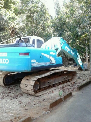 รถบคโฮ KOBELCO  YN - 12   ( รถทำงาน 7,xxx ซม. )  สนใจติดต่อ 081 - 6079515