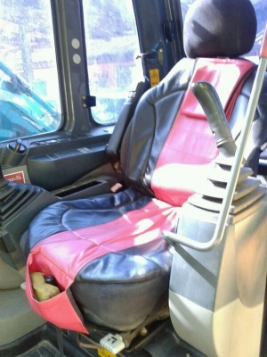 รถบคโฮ KOBELCO  YN - 12   ( รถทำงาน 7,xxx ซม. )  สนใจติดต่อ 081 - 6079515