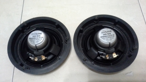 Alpine 6" DDDrive EX DDS-162E 160W แกนร่วมสองทาง Alpine 6" DDDrive EX DDS-162E 160W แกนร่วมสองทาง