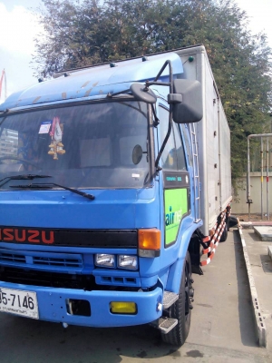 6ล้อตู้บรรทุก