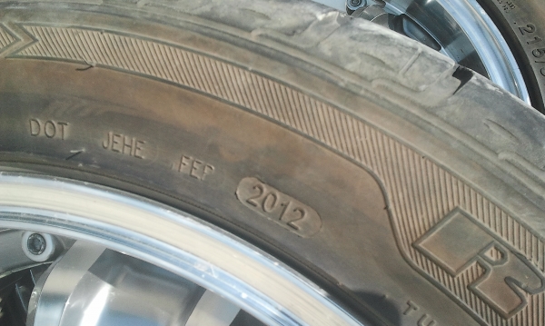 แม็กยางใหม่ทั้งชุดใส่ได้1เดือน 17 6/139 ยางปี12ใหม่ยกชุด