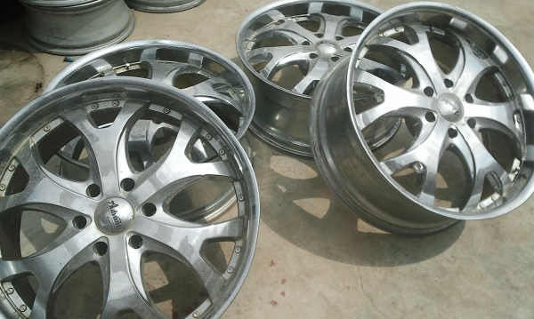 VIP Advanti 20X9 ET25 6/139 แม็กแท้เจ้ามันบ้าซื้อมาทิ้ง1ชุดพร้อมใช้ไม่มียาง