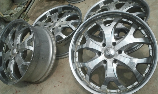 VIP Advanti 20X9 ET25 6/139 แม็กแท้เจ้ามันบ้าซื้อมาทิ้ง1ชุดพร้อมใช้ไม่มียาง