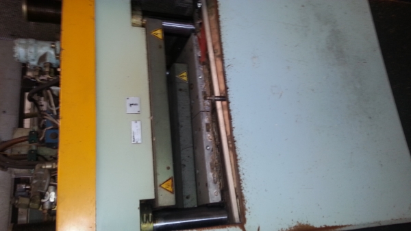 เครื่องฉีดรองเท้าขนาด10ห้วของอิตาลีราคา 900,000บาทของใหม่14ล้าน