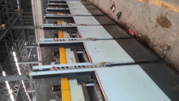 เครื่องฉีดรองเท้าขนาด10ห้วของอิตาลีราคา 900,000บาทของใหม่14ล้าน